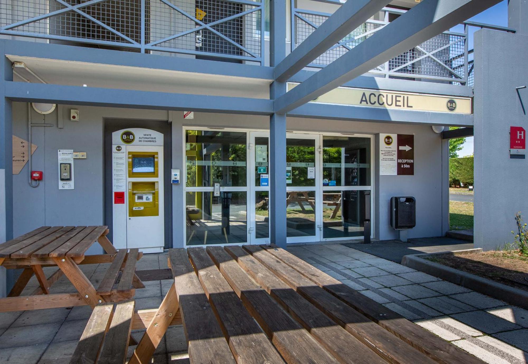 B&B Hotel Chateauroux Aeroport Deols Exterior photo